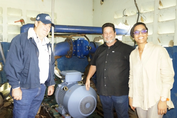 La Dirección General de Ganadería pone en funcionamiento bomba de agua en Montecristi