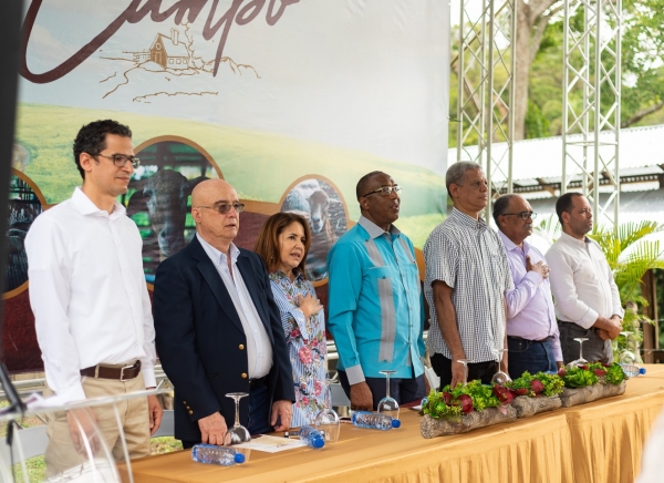 Helmut Bethancourt, Alberto Núñez, Brenda Alessandra Pichardo Reyes, Epifanio González Minaya, Carlos Rodríguez, Héctor Rosario, y Smarlin Paulino.