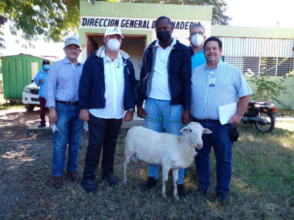 DIGEGA entrega padrotes a las asociaciones de la zona fronteriza del Suroeste del país.