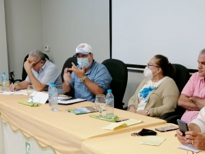 El Ministerio de Agricultura y la DIGEGA realizan reunión con productores porcinos francomacorisanos